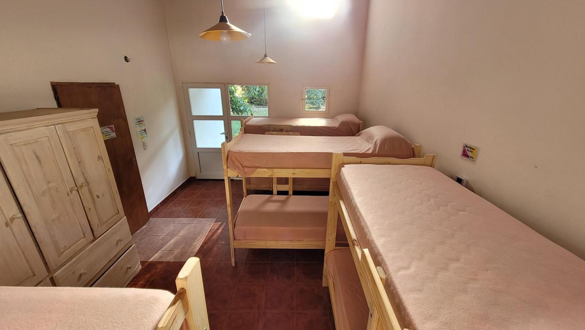 Hostel Meridiano 71 El Bolsón Esterno foto